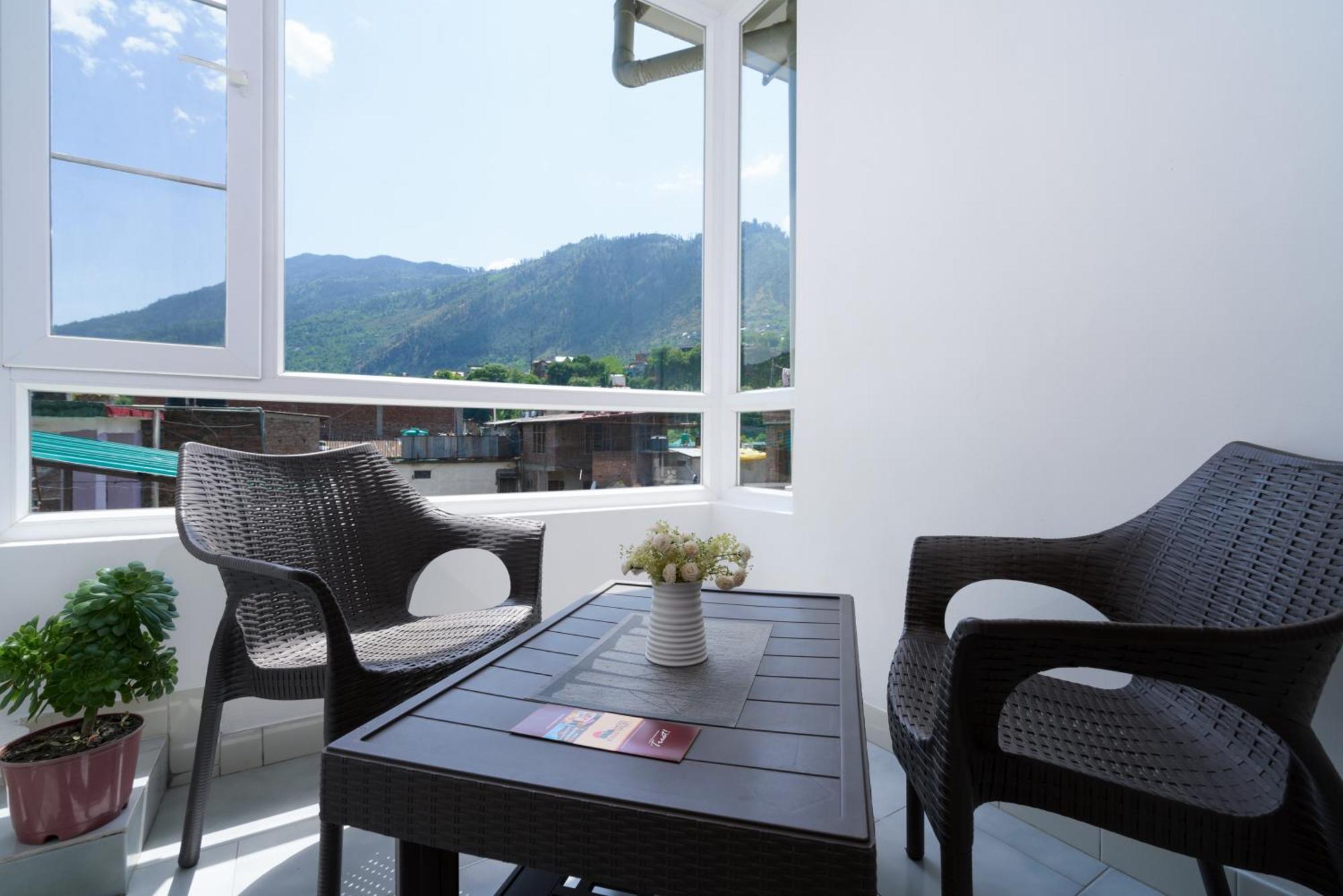 Hotel Kullu Valley Exterior photo