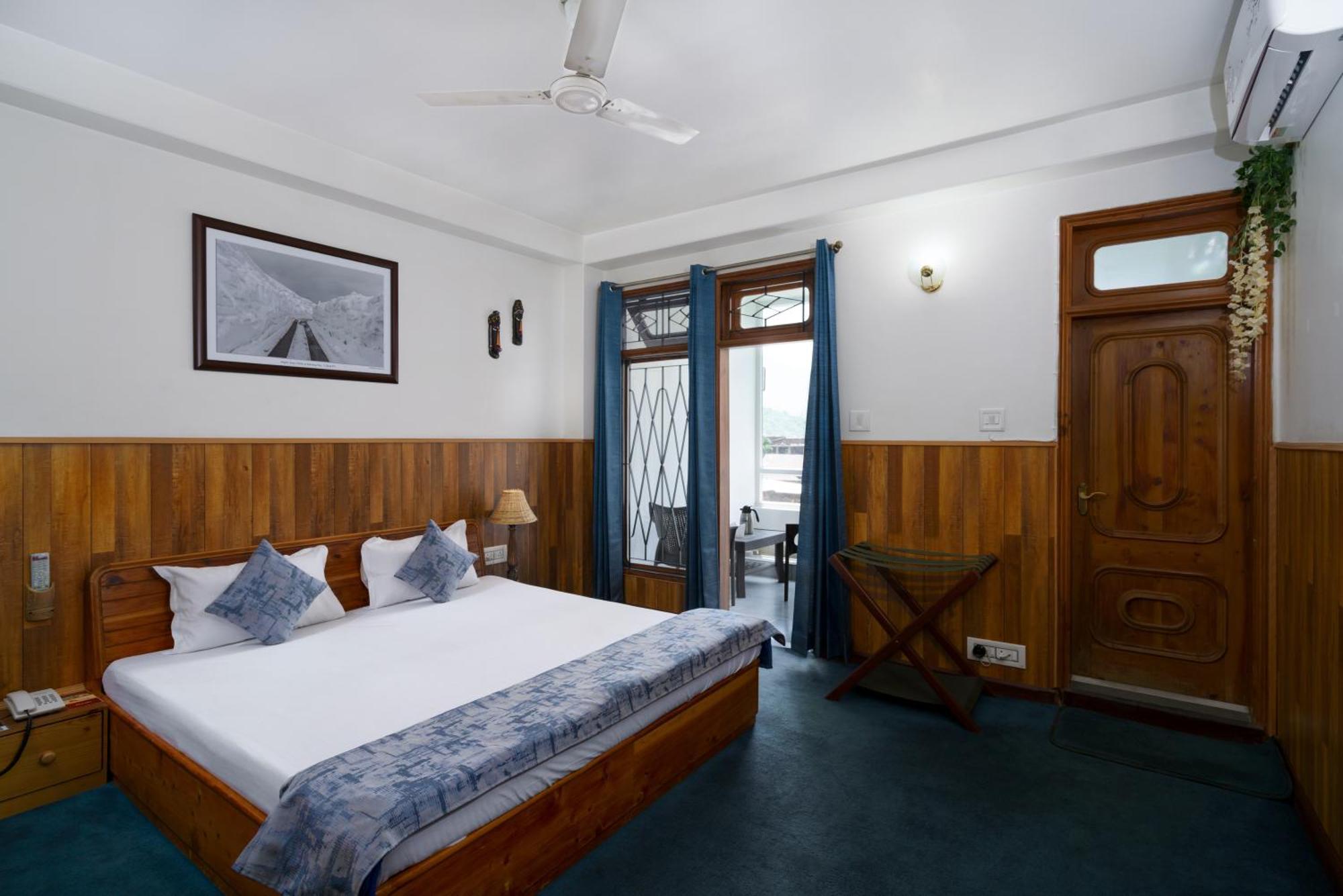 Hotel Kullu Valley Exterior photo